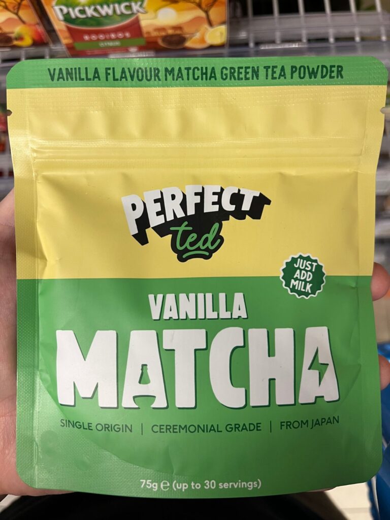 PERFECT Tedのバニラ味抹茶パウダーの袋の表。SINGLE ORIGIN、CEREMONIAL GRADE、FROM JAPANと書かれている